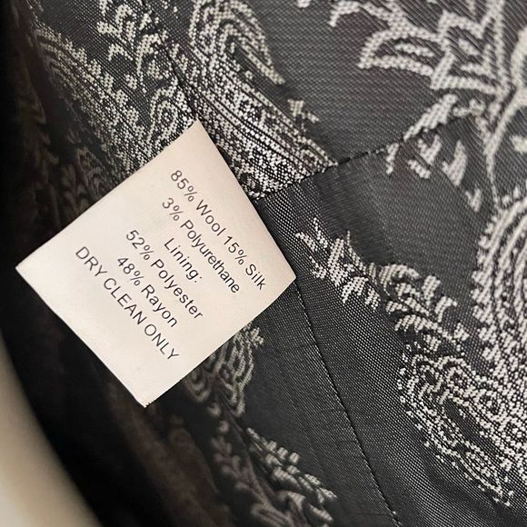 Trina Turk Silk and Wool Blazer and pants suit size 4 - Picture 8 of 11